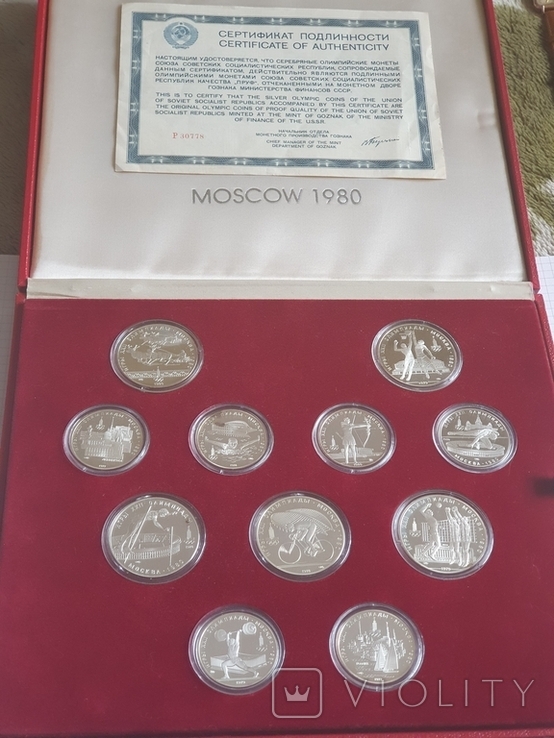 5 и 10 рублей СССР 28 серебряных монет Олимпиады 1980 год в бархатном футляре