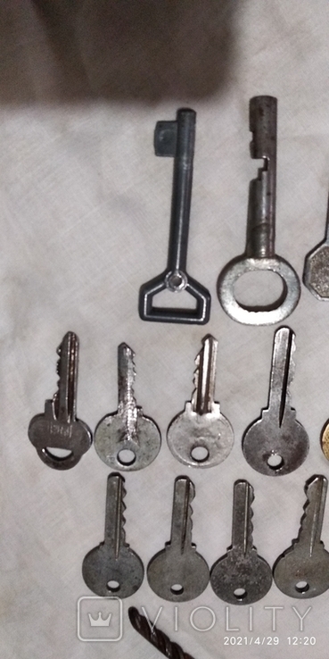Ключи от замков 24 штуки, фото №5