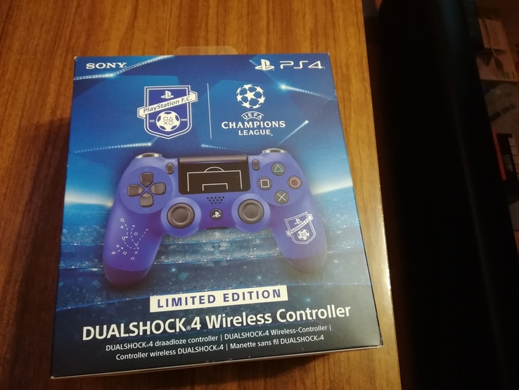 Коробка от оригинального джойстик геймпад Sony Dualshock 4 v2 PS4, фото №2