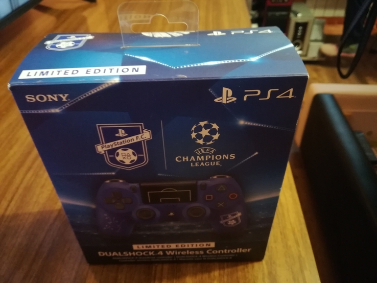 Коробка от оригинального джойстик геймпад Sony Dualshock 4 v2 PS4, фото №3