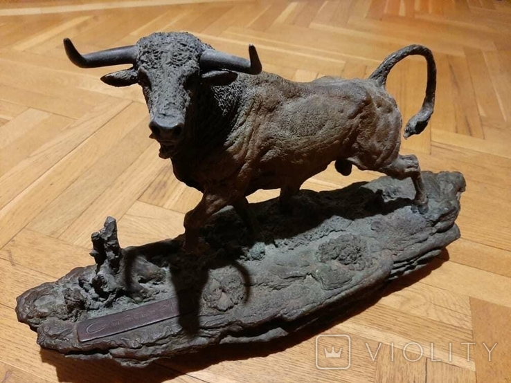 статуя бика, фото №2