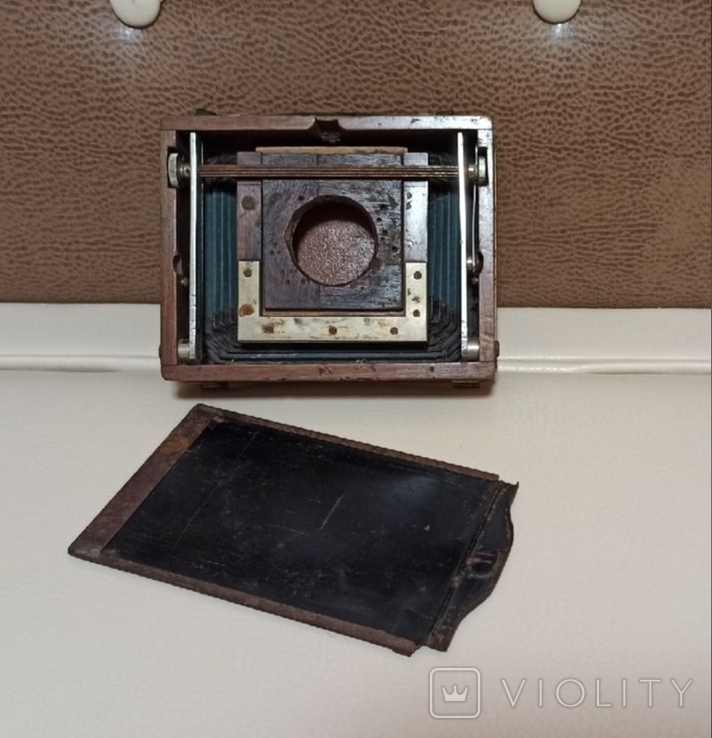 Старинный фотоаппарат в деревянном корпусе, фото №3