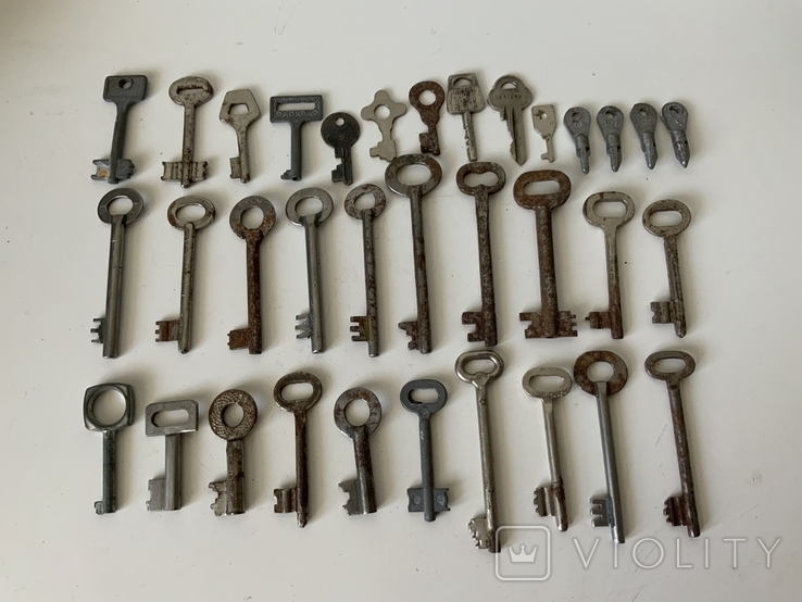 Ключи старые больше 30 штук