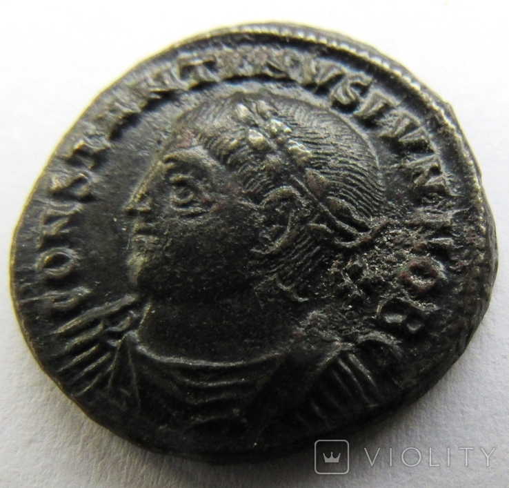 Константин II (Constantine II) посеребряный AE3. 326-328 гг. н.э.