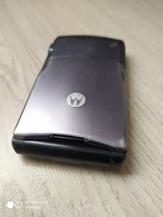 Motorola RAZR V3i, фото №5