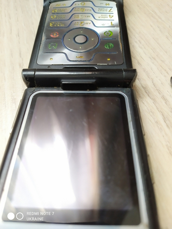 Motorola RAZR V3i, photo number 9