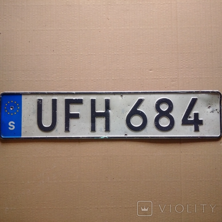 Номерной знак UFH 684