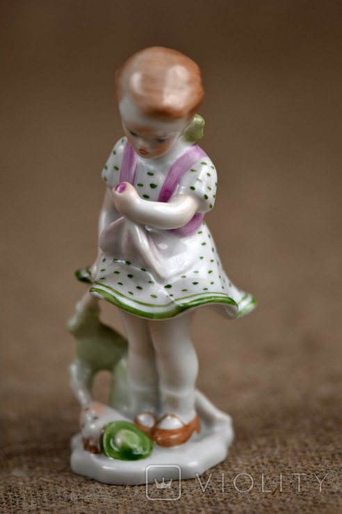 Herend Фарфоровая статуэтка Девочка с куклой 1960 гг, фото №3