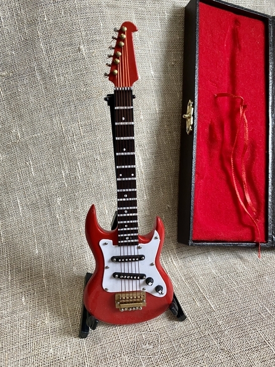 6-струнна гітара мініатюра в коробці, нова. Вінтаж (виставлення через невикуп Лота), фото №2