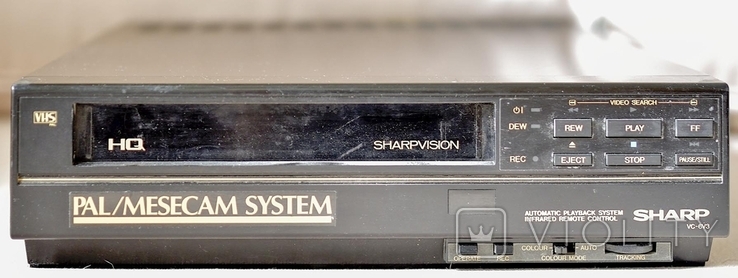 Видео кассетный магнитофон Sharp, пульт, паспорт