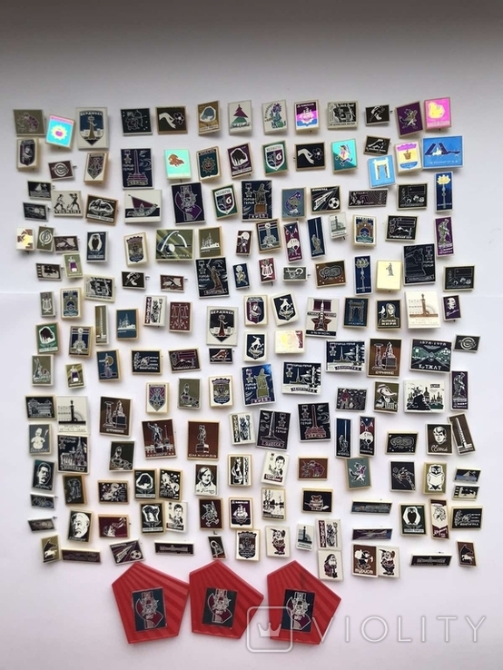 Коллекция зеркальных значков на пластмассе, СССР, более 170 шт