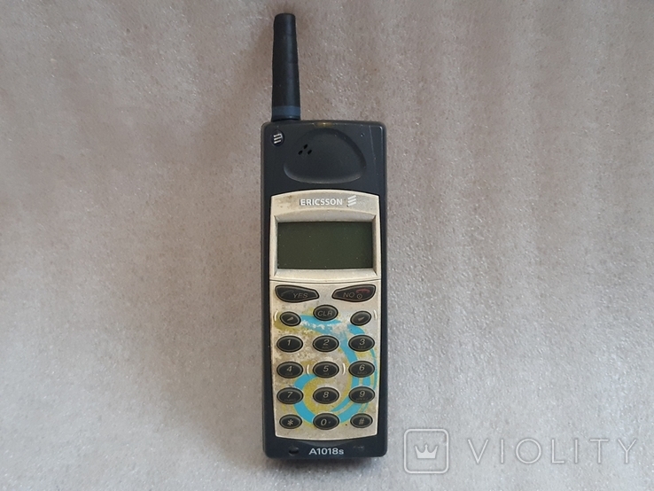 Телефон Ericsson А 1018