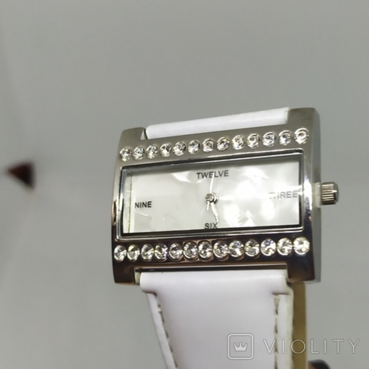 Годинник Avon з перламутровим циферблатом. Новий, фото №6