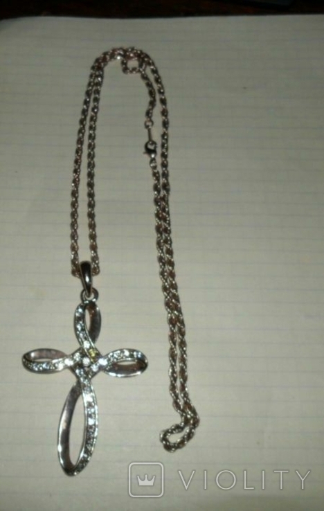 Кулон в виде креста с камушками на цепочке, фото №2