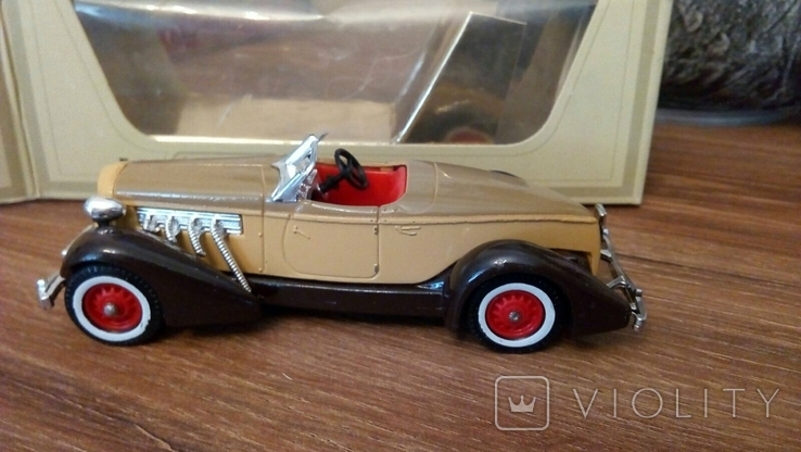 Matchbox Y- 19 1935 Auburn 851 made in England (1979 год выпуска)