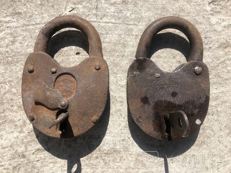 2 неробочих замка з ключами, фото №2