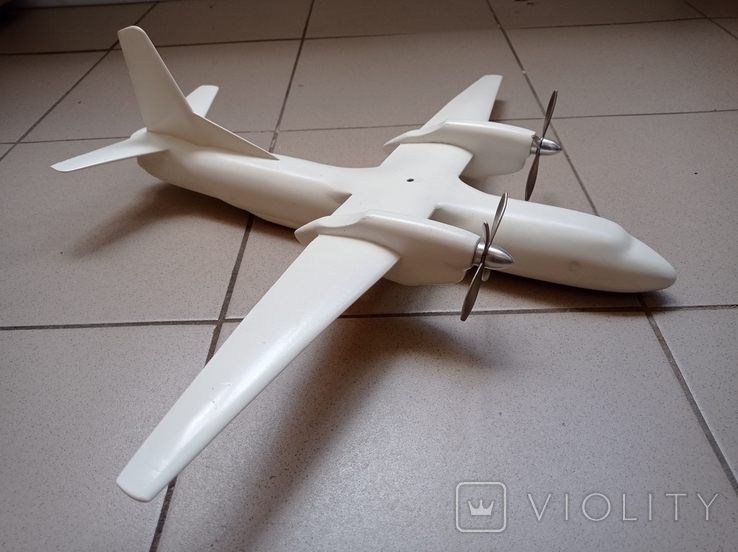 Модель АН-32 масштаб 1:48