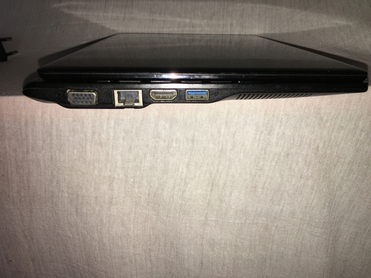 Ноутбук Acer V5-121 11,6" C-70/4gb DDR/HDD 500GB/HD 7290/ 1,5часа, фото №3