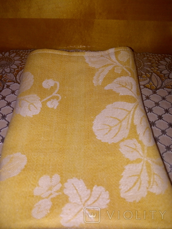 Полотенце лен СССР жёлтого цвета первое