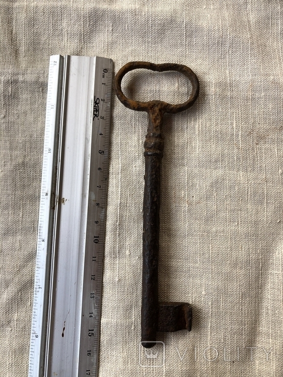 9 старовинних великих ключів ,від Австрійських камяниць, photo number 12