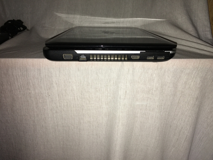 Ноутбук Fujitsu AH531 15,6" i5-2410M/4gb/320gb/ Intel HD3000, numer zdjęcia 3