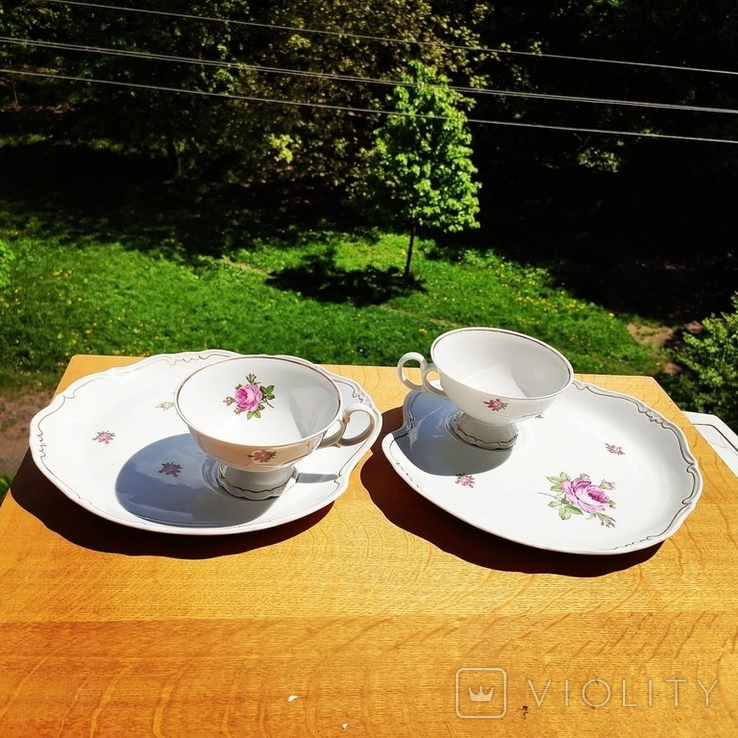 Чашки с тарелками - блюдцами фарфор германия . 2 чайные пары