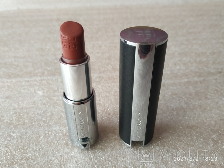 Помада Givenchy le rouge brun casual