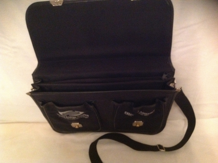 Три сумки: два портфеля и барсетка, фото №5