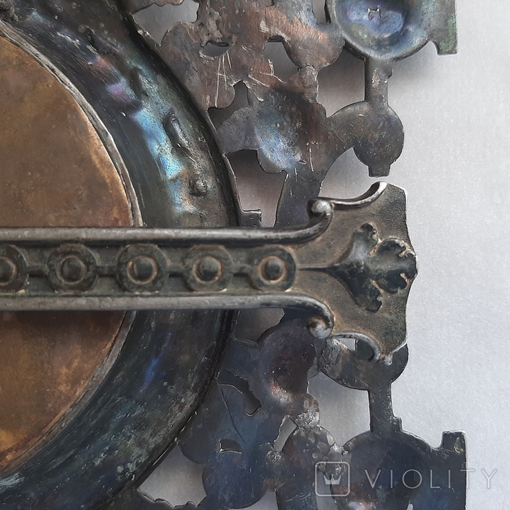 Старинное зеркало в металлической оправе, фото №12