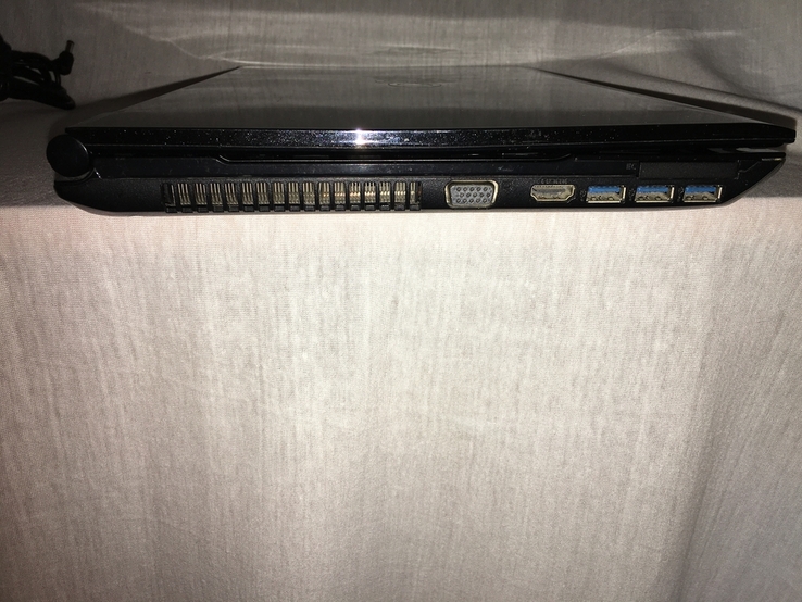 Ноутбук Fujitsu AH532 15,6" i3-2370M/4gb/500gb/Intel HD3000/ 3 часа, фото №4