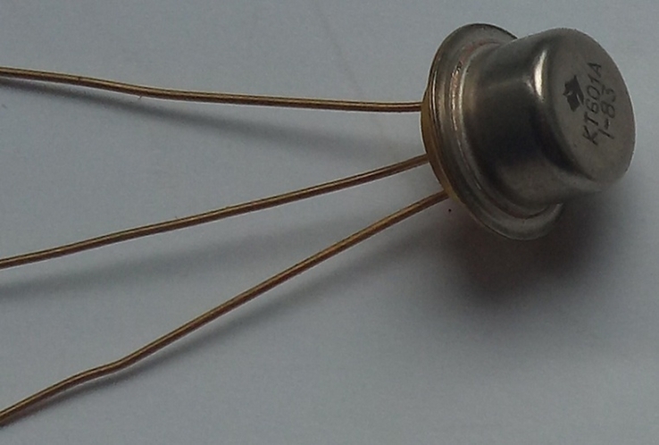Транзистор КТ601А, 83 год, новый