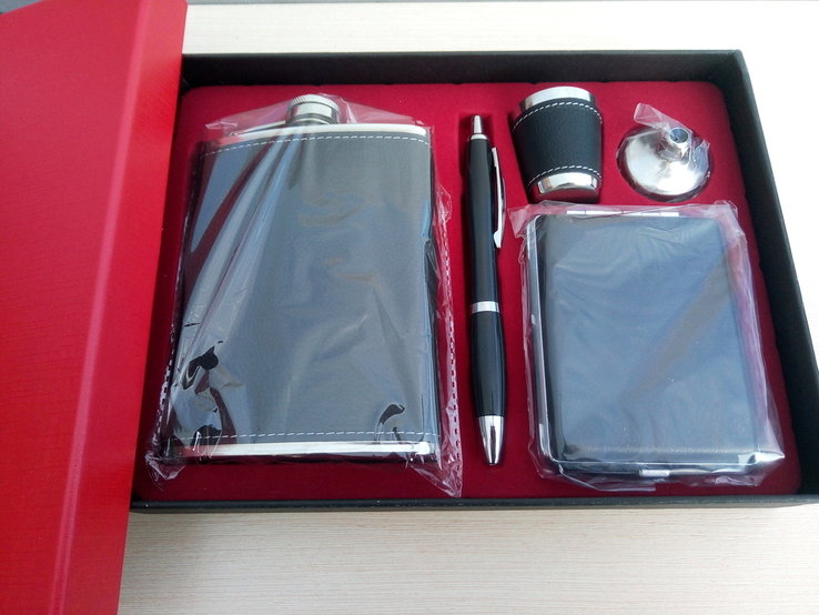 Подарочный набор фляга рюмка ручка портсигар лейка