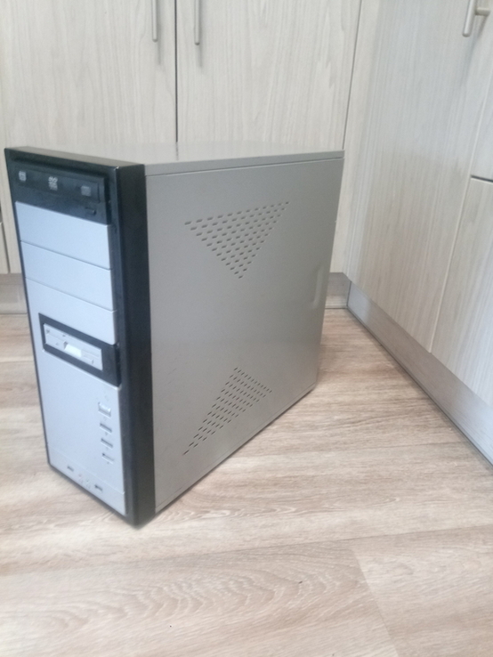 Системний блок Athlon 64 2*2.6GHz/GeForce GT630 2Gb/3Gb RAM/320Gb HDD