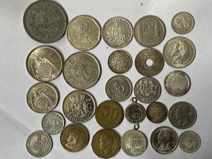 Монеты Мира 25шт, разных годов