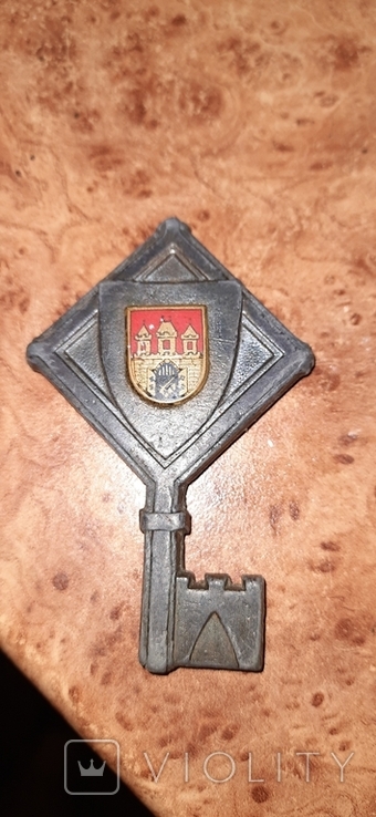 Ключ медаль освобождения Праги., фото №4