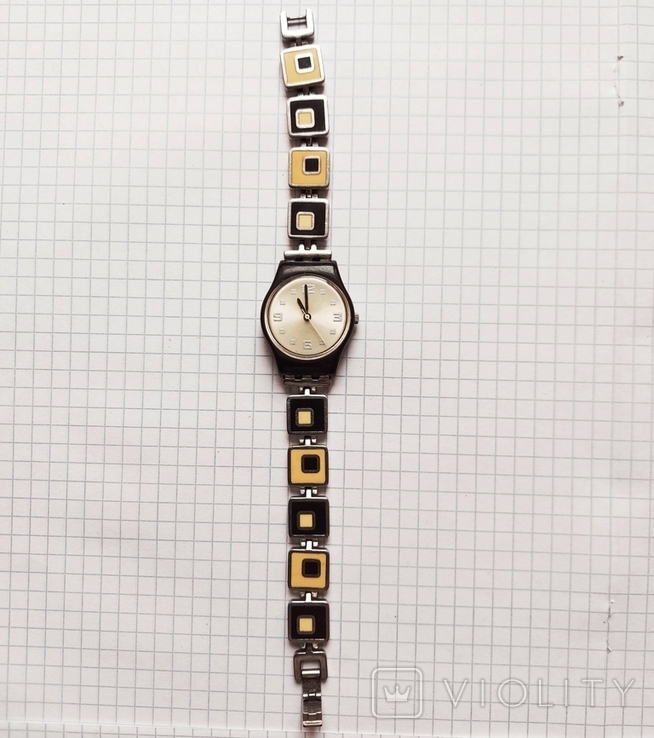 Женские электронные Швейчаркие часы с интересным браслетом, рабочие