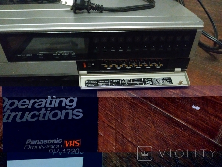 Винтажный японский видеомагнитофон Panasonic PV -1230 1984 года, фото №4