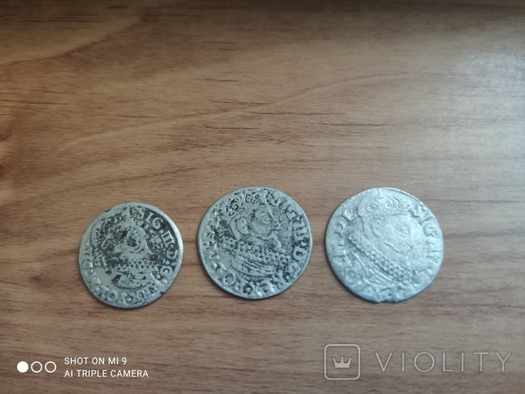 16 монет (трояки, полтараки) Срібло