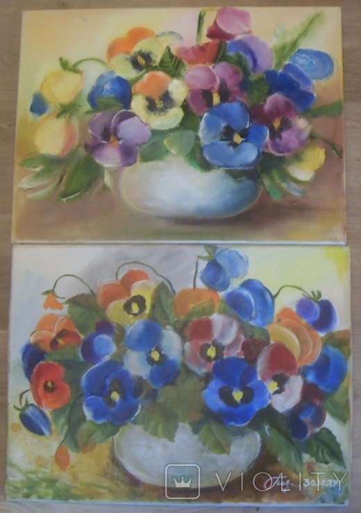 Два цветочных натюрморта маслом 30х40 см.
