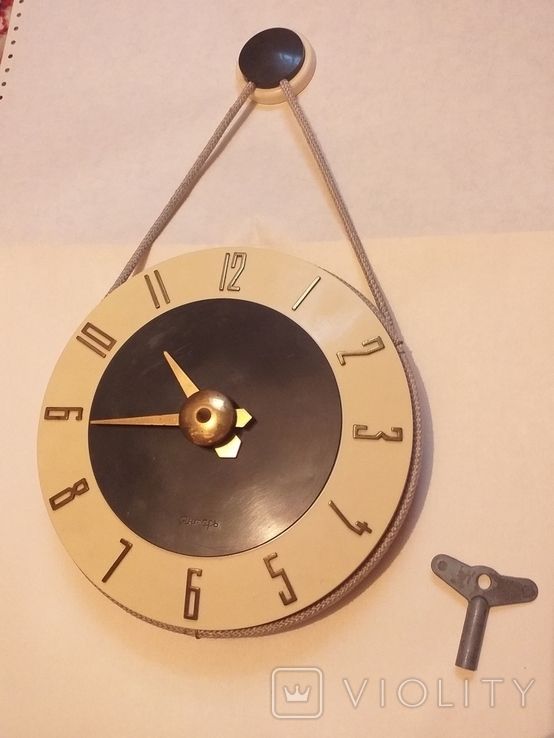 Часы янтарь настенные механические – на сайте для коллекционеров VIOLITY