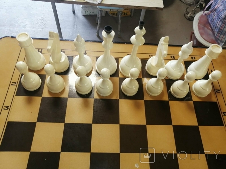 Стол-доска с шахматами и шашками, фото №8