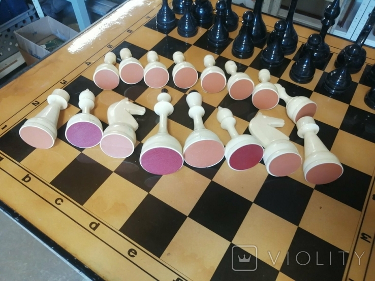 Стол-доска с шахматами и шашками, фото №10
