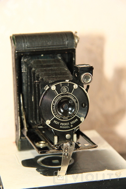 Фотокамера KODAK Vest Pocket model B(1926-1935).