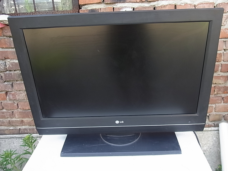 Телевізор LG 32 LC51 на Ремонт чи запчастини 32 дюйм з Німеччини, фото №2