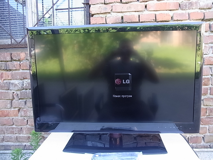 Телевізор LG 37LE5500 Full HD ЖК и технологией TruMotion 100 Герц з Німеччини, фото №2