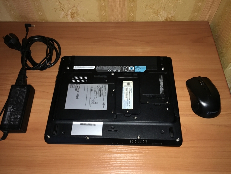 Ноутбук Fujitsu P701 12" i3-2330M/4gb/SSD 120gb/Intel HD 3000/ 3 часа, фото №3