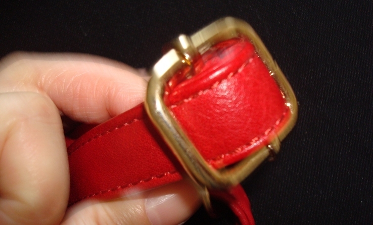 Длинная ручка к сумке красная с карабинами, фото №5