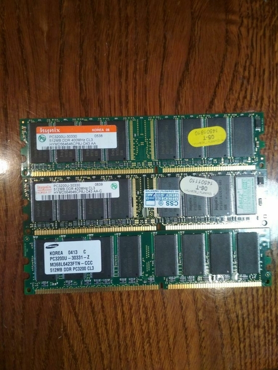 Три планки DDR 512MB 400MHz
