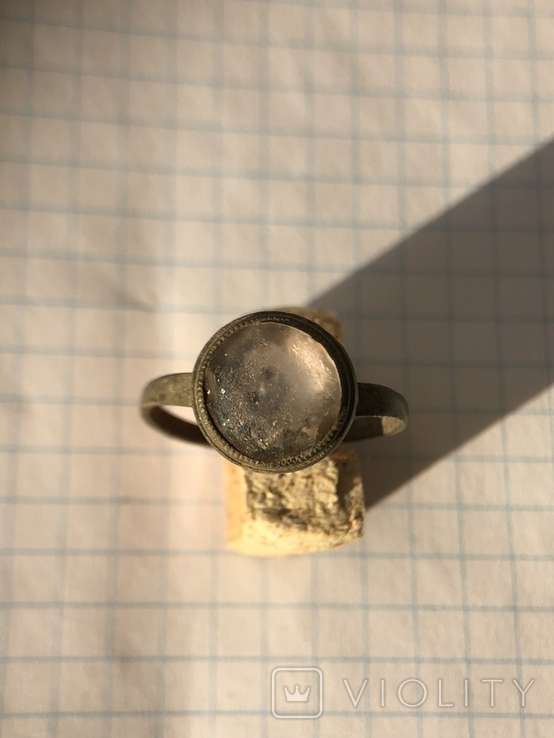 Перстень з камнем