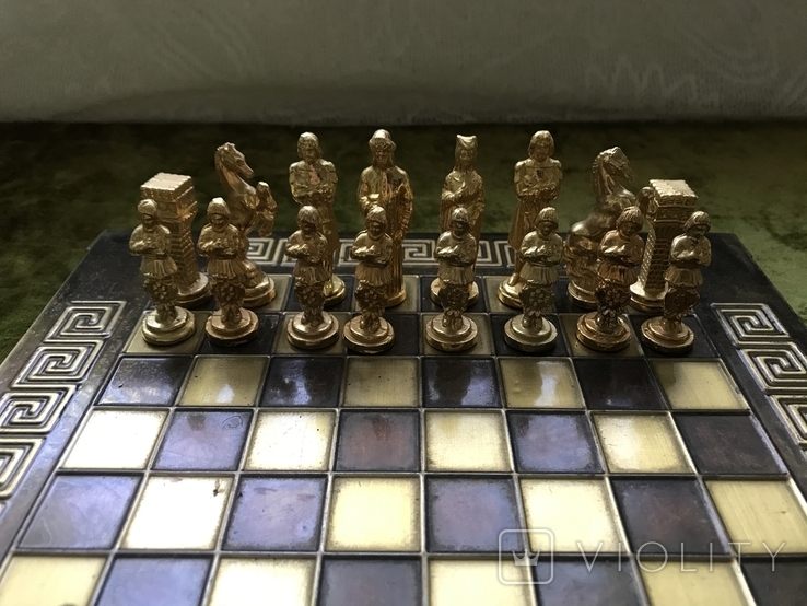 Шахматы из цветного металла
